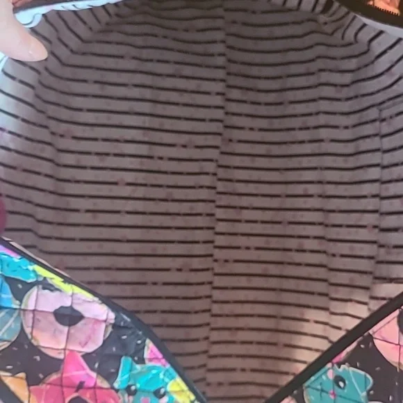 Betsey Johnson Weekender Bag: Donut+ Cat Design with Black Background. - Picture 11 of 12